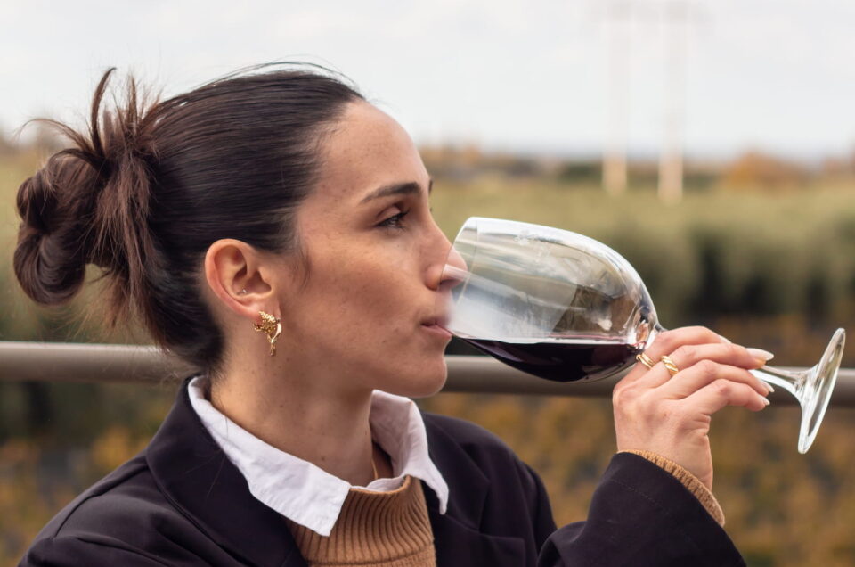 Viñedos de la bodega Tempus Alba en Mendoza durante un wine tour
